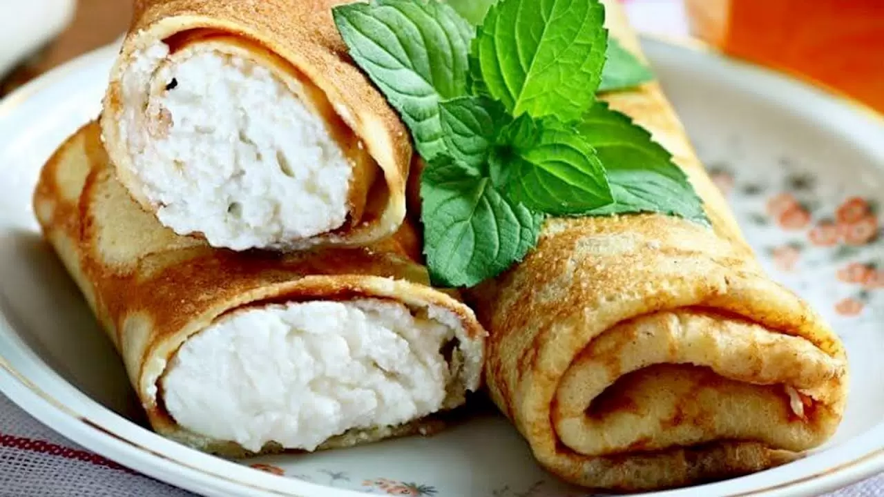 Nejsou to obyčejné sýrové palačinky. Díky několika ingrediencím chutnají jako kultovní cheesecake.