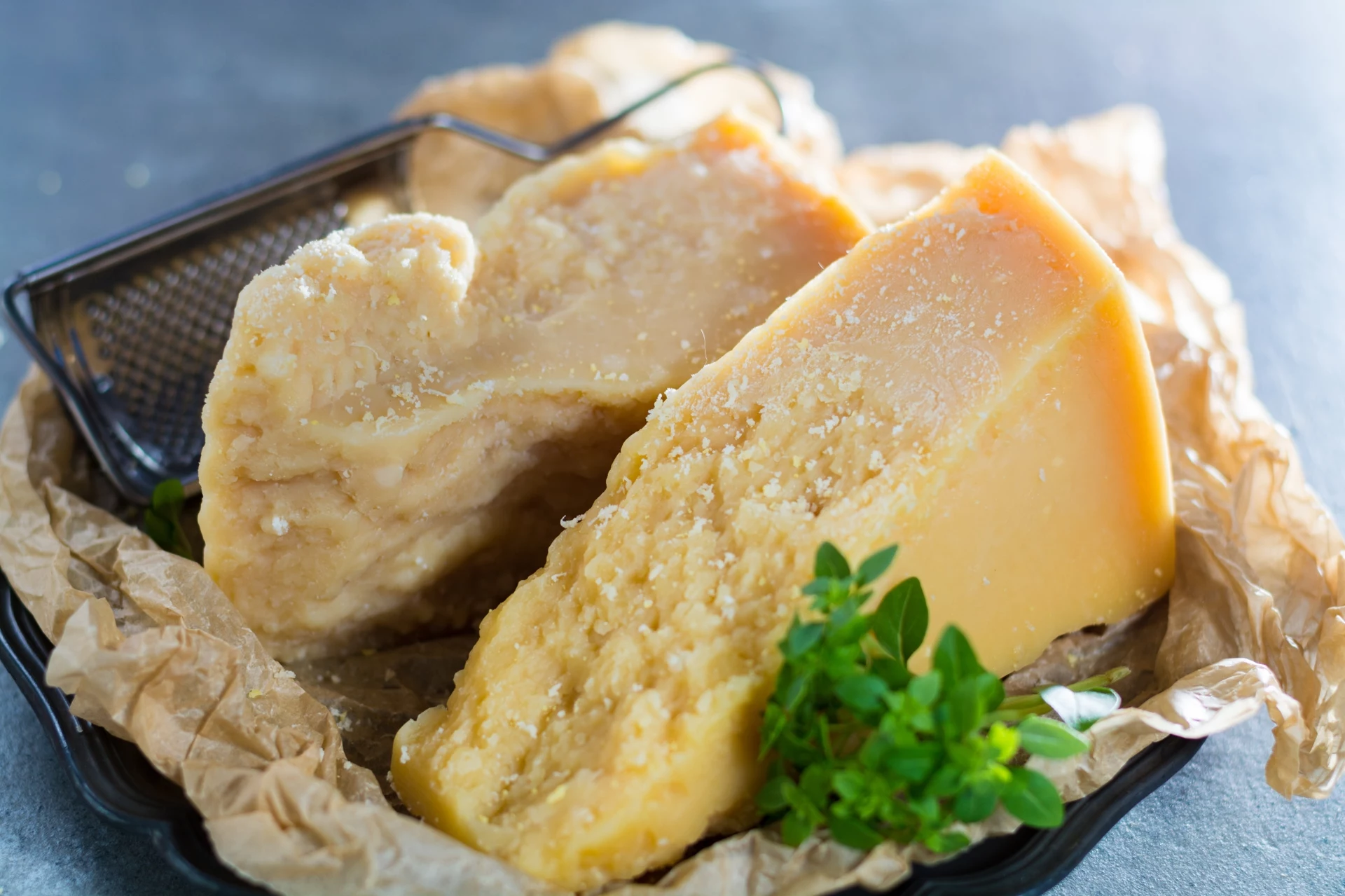 Italové ho přidávají do mnoha pokrmů. Podporuje střeva a kosti, obsahuje hodně bílkovin.