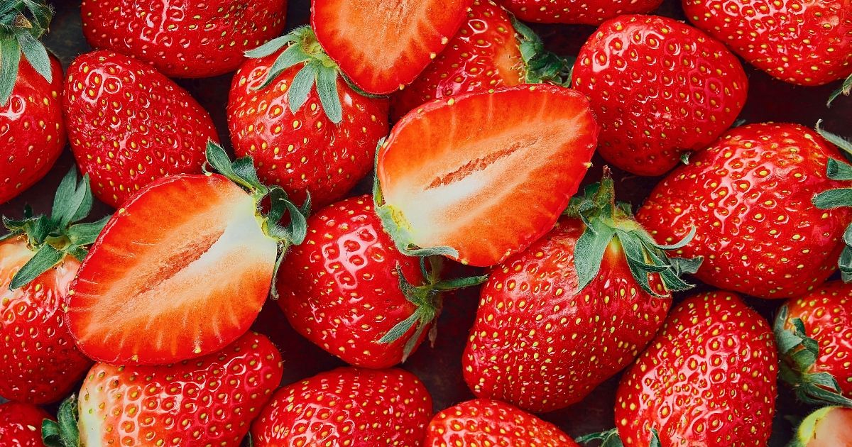 „Plné pesticidů!“ – toto oblíbené ovoce je nejvíce znečištěné. Lepší je kupovat bio