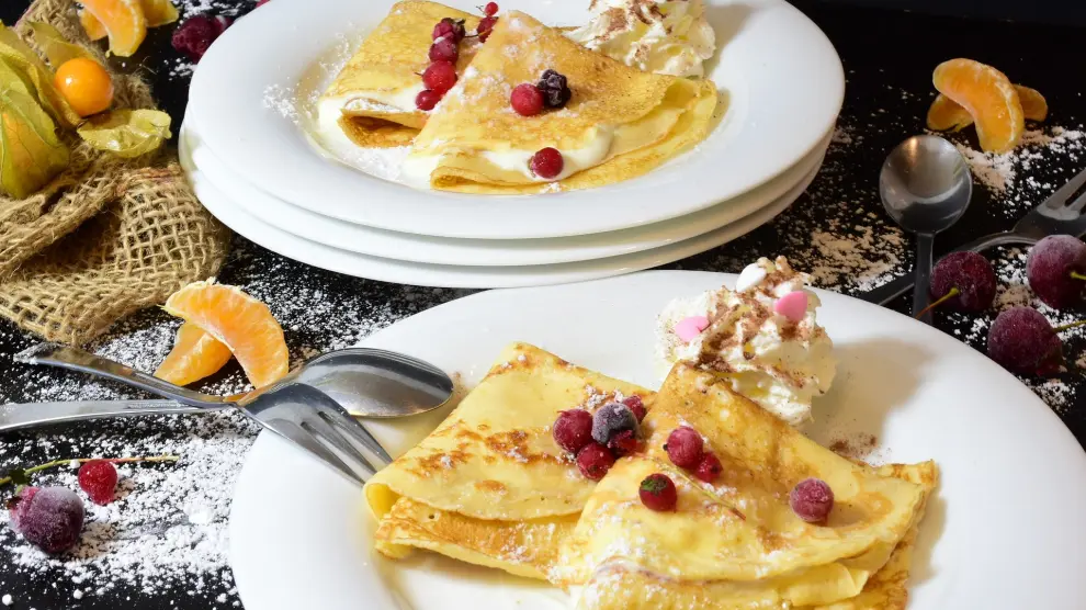 Jednoduchý recept na palačinky bez mouky s vysokým obsahem bílkovin, který obsahuje pouze dvě ingredience