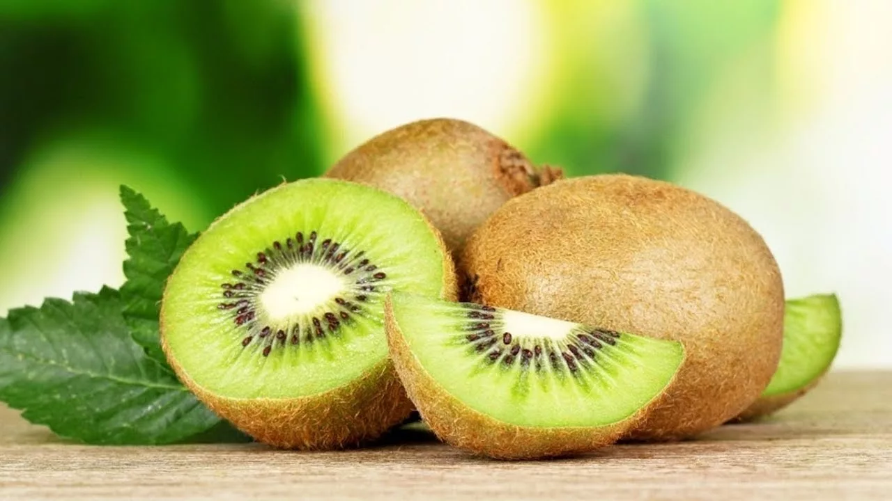 Zajímavosti o kiwi: jak se jmenuje strom, odkud pochází a další zajímavosti o tomto ovoci